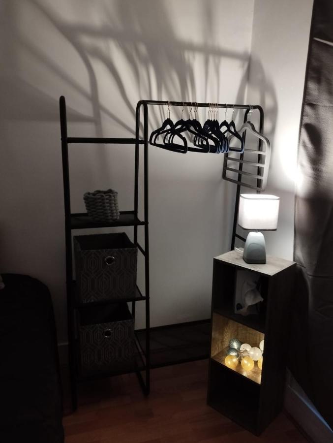 Parisian Vibes A Clichy Leilighet Rom bilde